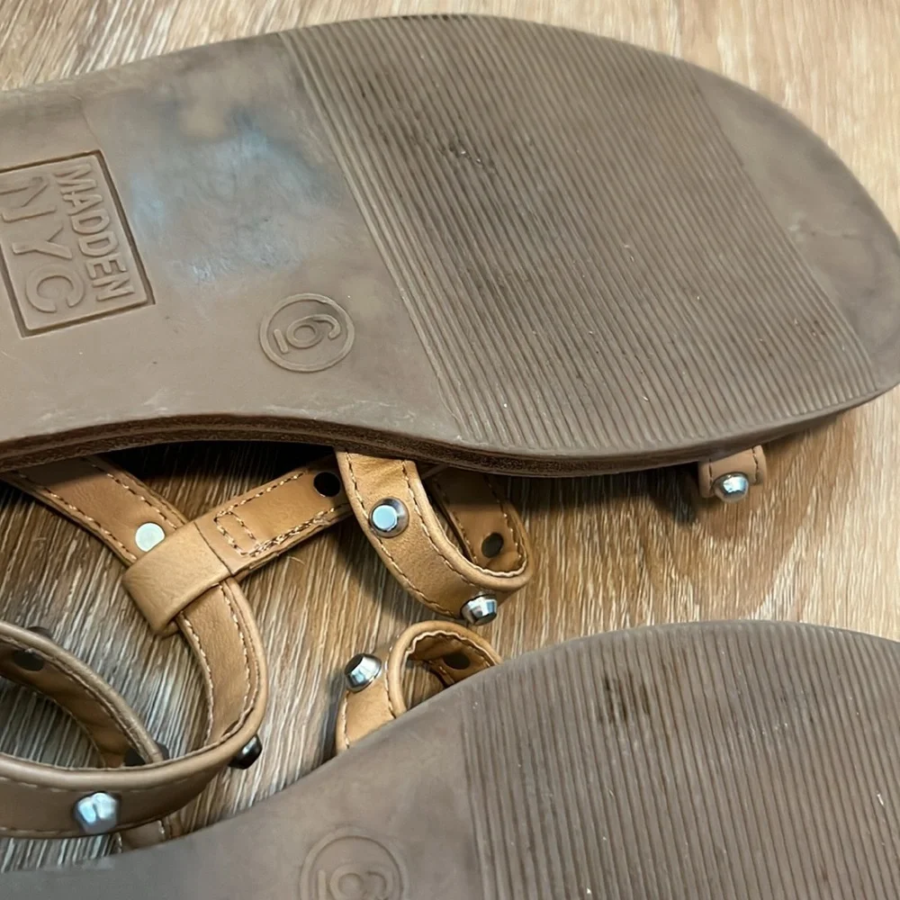 Steve Madden tan sandals Size 6 - Picture 7 of 9